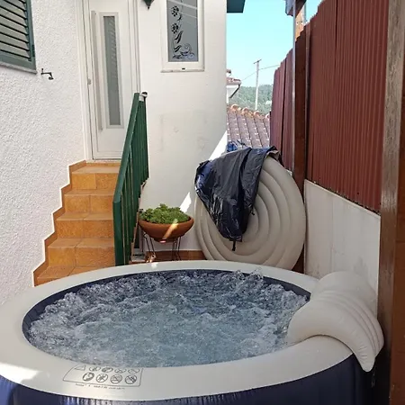 Orion Guest Casais