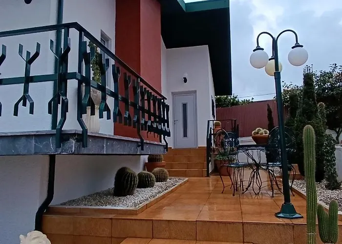 Orion Guest Casais Villa *