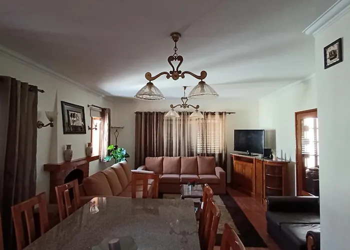 Orion Guest Casais Lousada